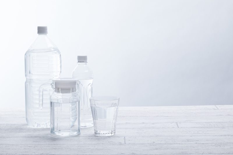 ペットボトルの水